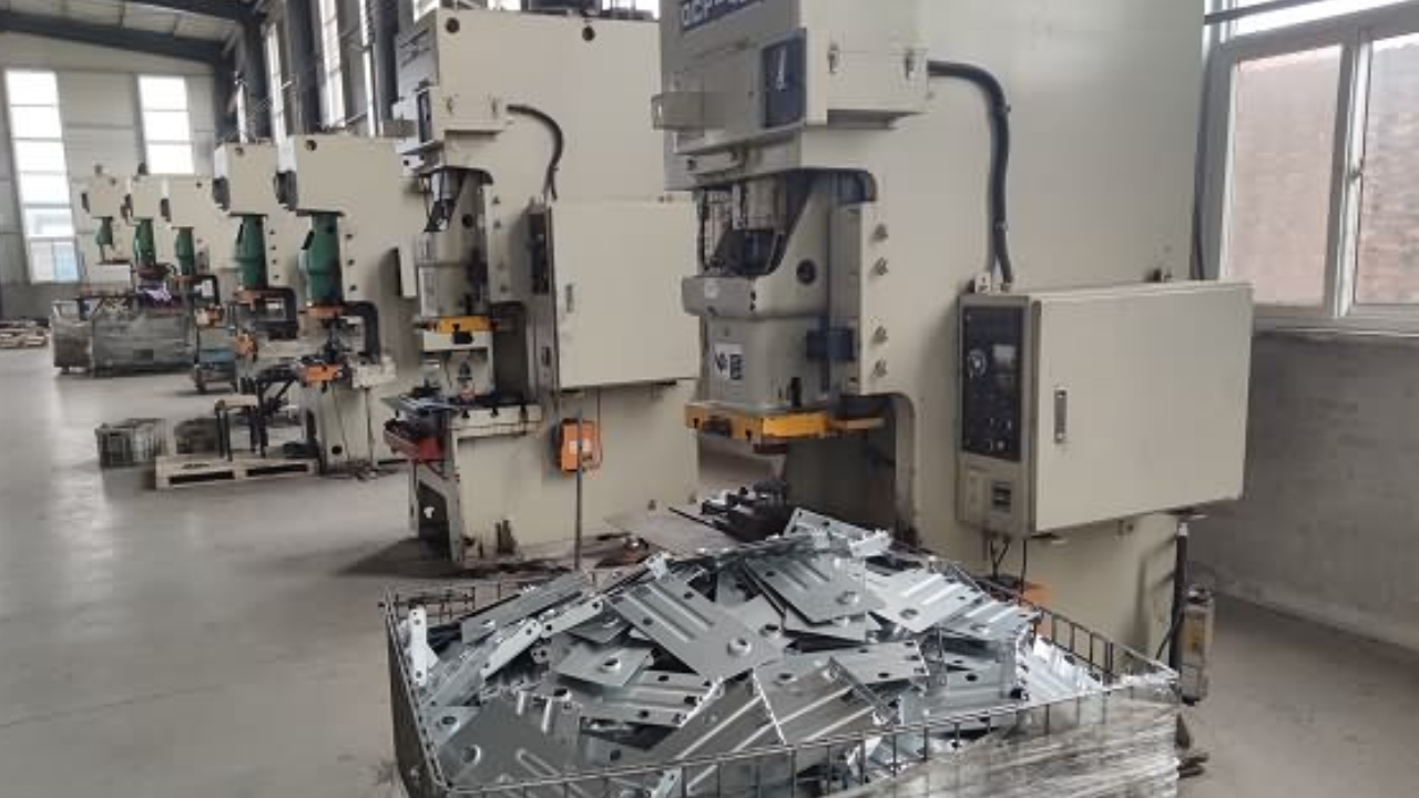 Affordable and High-Quality Commercial Overhead Door Hinges