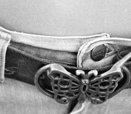 How to Mix Vintage and Modern Styles: Tips for Wearing Vintage Belt Buckles Today